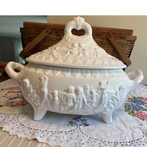 Loucarte Of Portugal Vintage Soup Tureen Bowl Dish With Lid Embossed Cherubs